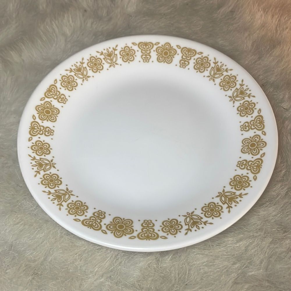 Corelle vintage small plate (500)